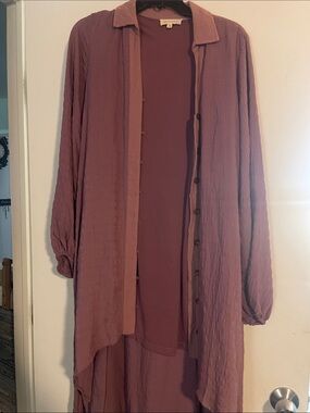 Mauve Lightweight Button-Front Duster from
Junk Gypsy